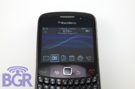 blackberry-8520-5